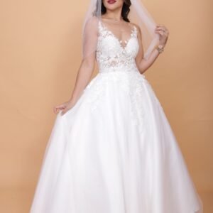 Novia religiosa Bety tul faldon decorado